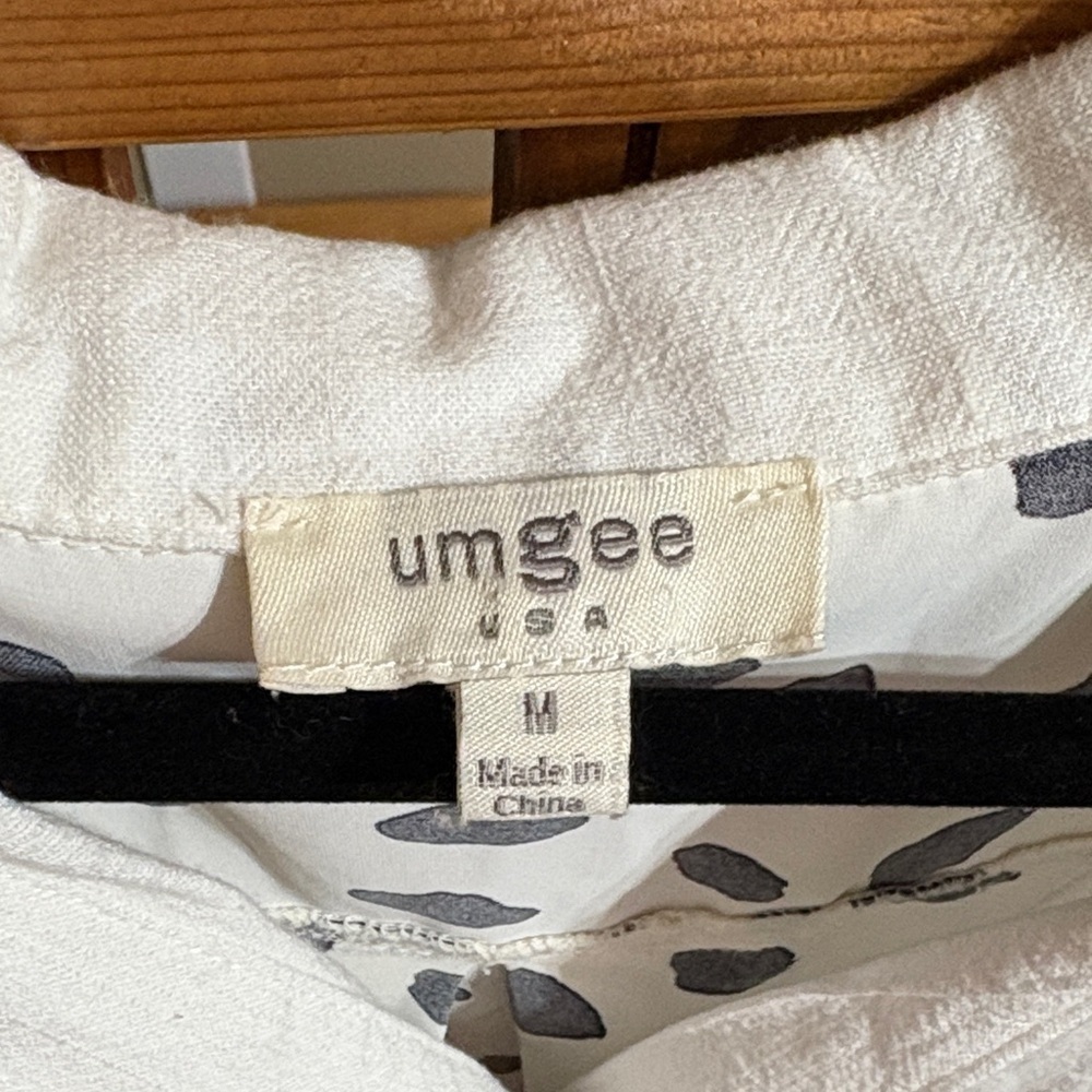 Umgee White Button Down Shirt with Black Polka Dots - Picture 3 of 9